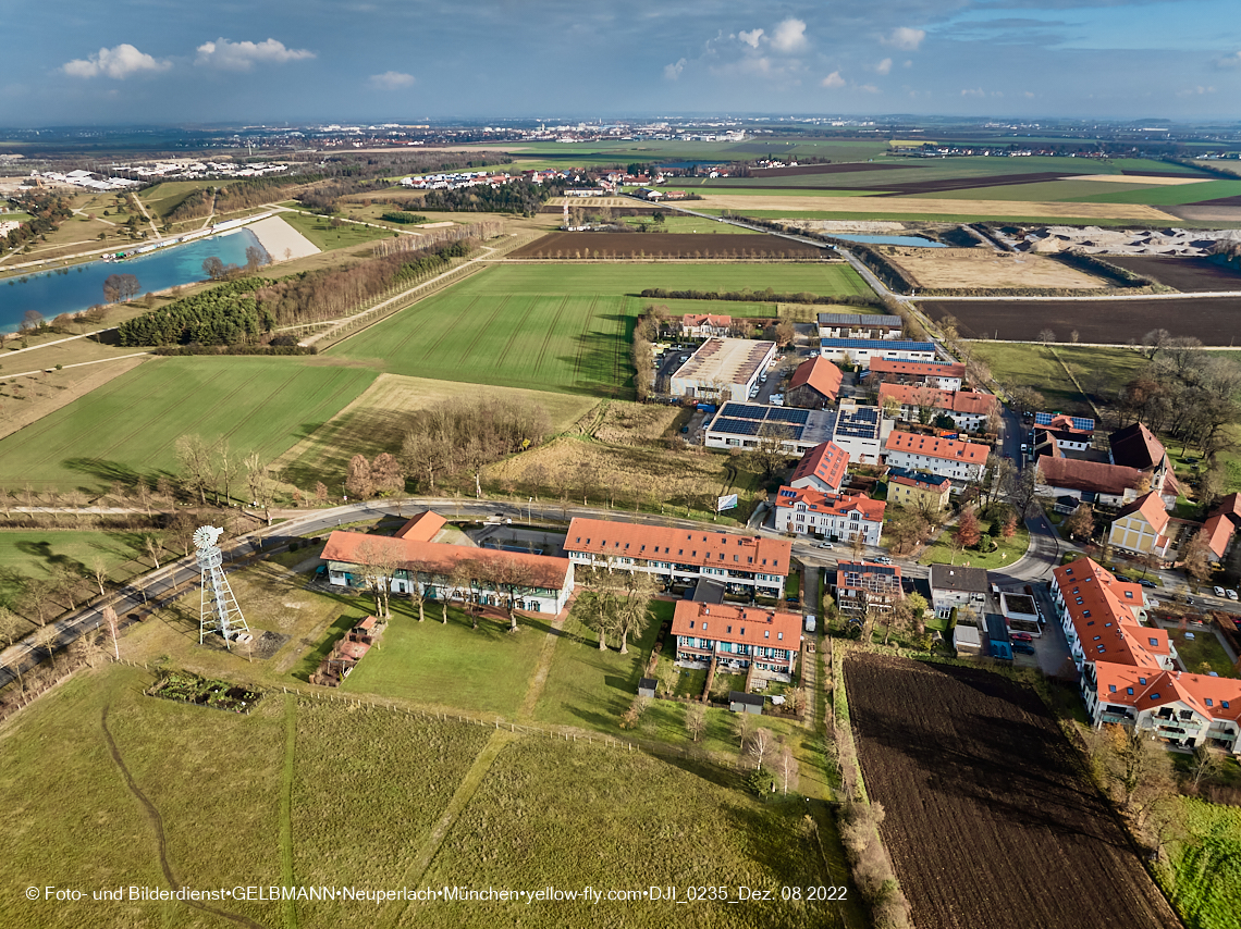 08.12.2022 - Quetschwerk - DEMOS-Wohnbau - Bauplatz in Gronsdorf 08.12.2022 - Quetschwerk - DEMOS-Wohnbau - Bauplatz in Gronsdorf